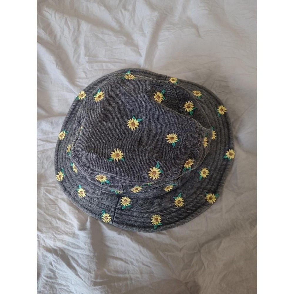 American Eagle Women OS Embroidered Daisy black denim Bucket Hat boho summer - Picture 4 of 7